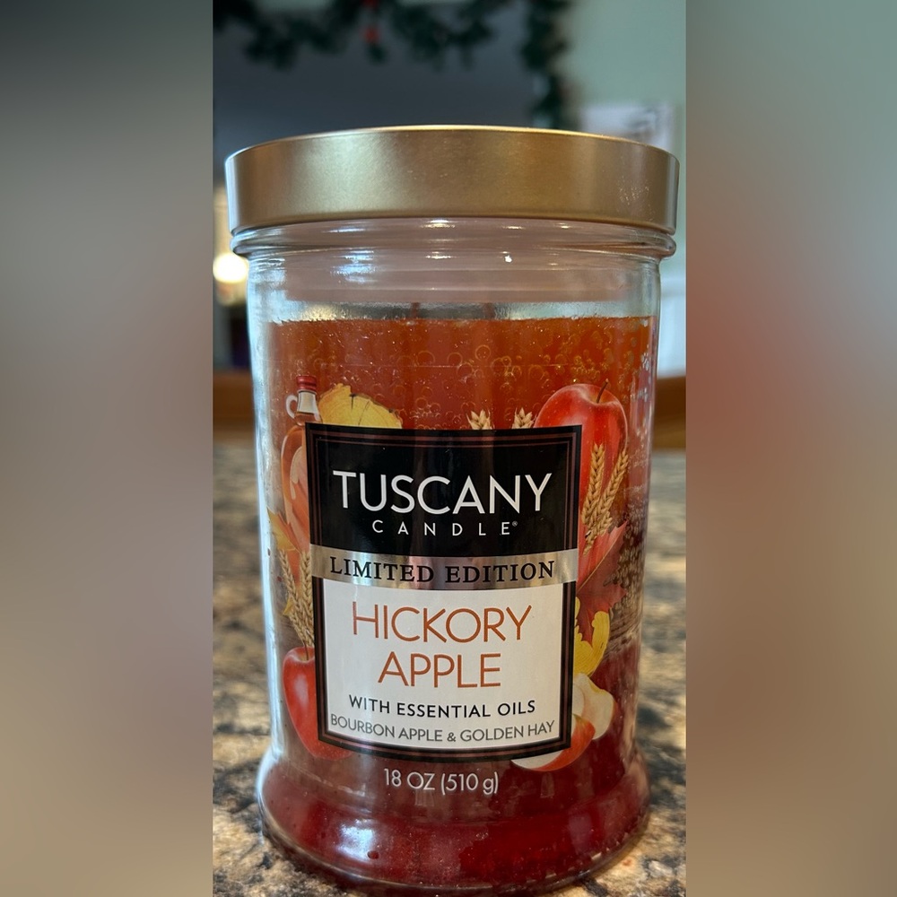 Tuscany Candle Hickory Apple Limited Edition‎